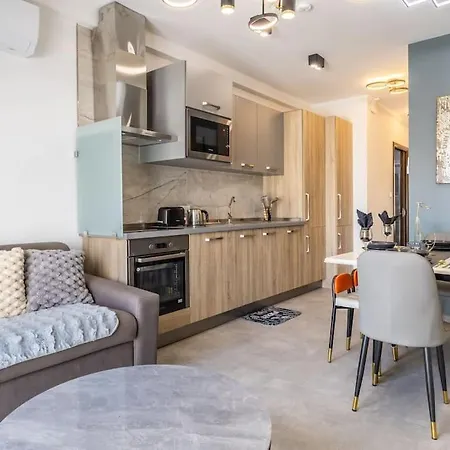 Velvet Noir By Solea Apartment *