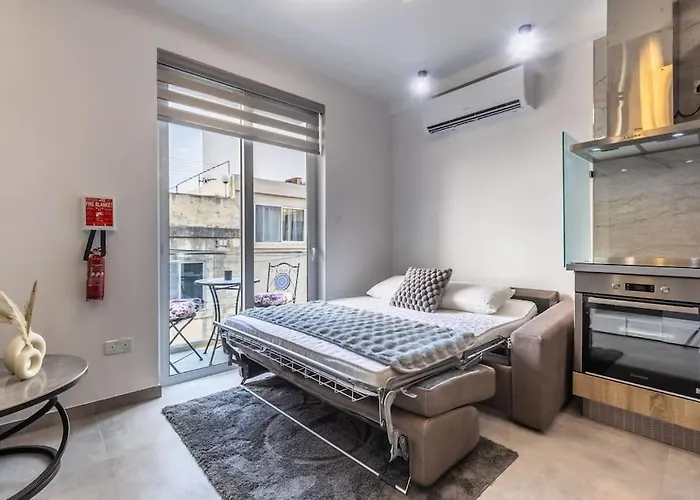 Velvet Noir By Solea Daire *