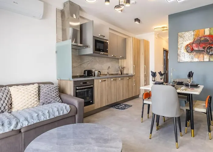 Velvet Noir By Solea Daire *